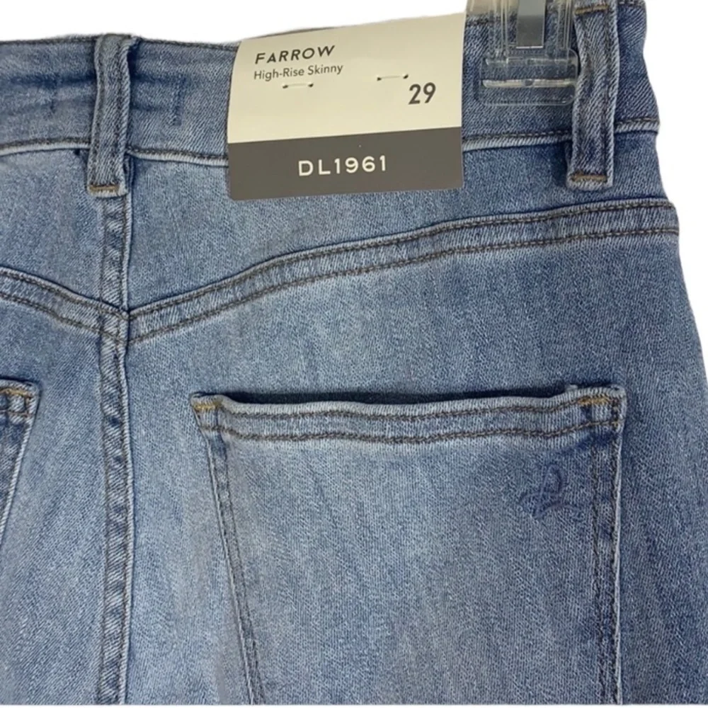 - NWT DL1961 Light Blue High Rise Farrow Skinny Jeans Metallic Dot Accents